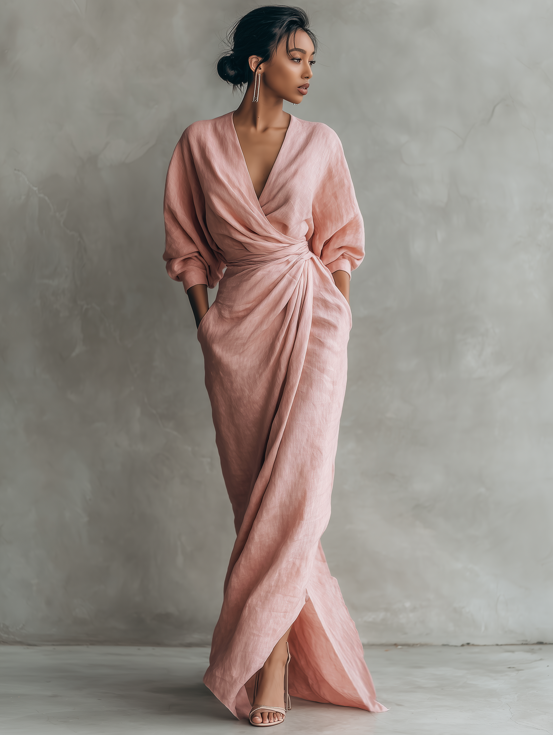Abito Maxi Minimalista Rosa con scollo a V in misto Lino da Donna