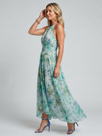 Portia | Abito midi a pieghe con scollo all'americana e motivo floreale morbido